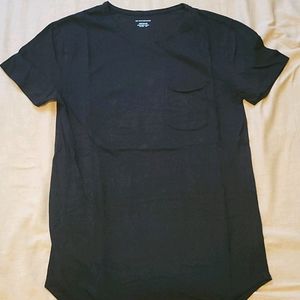 black long tee shirt